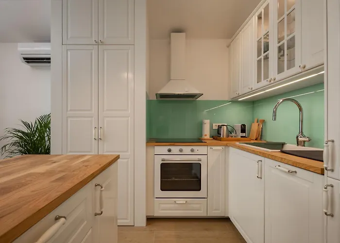 Incanto Опатія